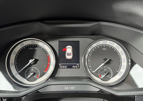 Skoda Superb cena 119000 przebieg: 108000, rok produkcji 2021 z Trzciel małe 326